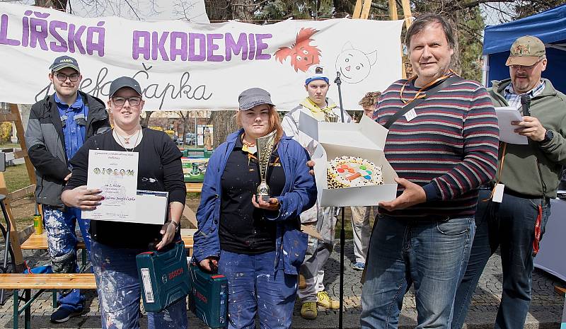 Na náměstí v Podbořanech se konala Malířské akademie Josefa Čapka.