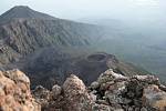 Na vrcholu Mount Meru stanuli cestovatelé za rozbřesku