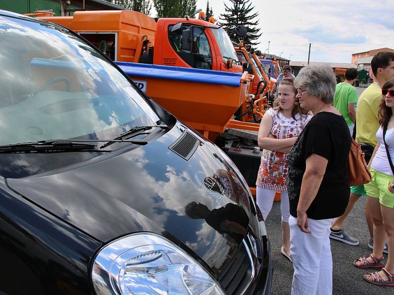 Technická správa města Loun provozuje i pohřební službu