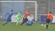 FK SEKO Louny (v modrém) - SK Újezd Praha 4 1:1 (0:1).