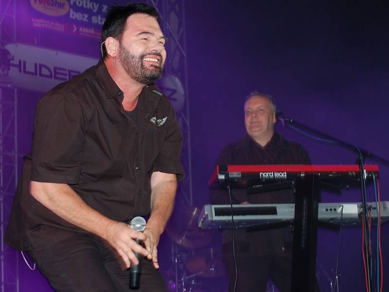 Zpěvák legendárních Alphaville Marian Gold na žatecké Dočesné.