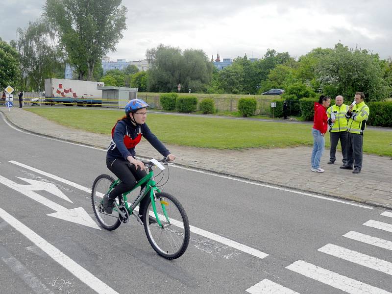 Soutěž mladých cyklistů na dopravním hřišti v Žatci