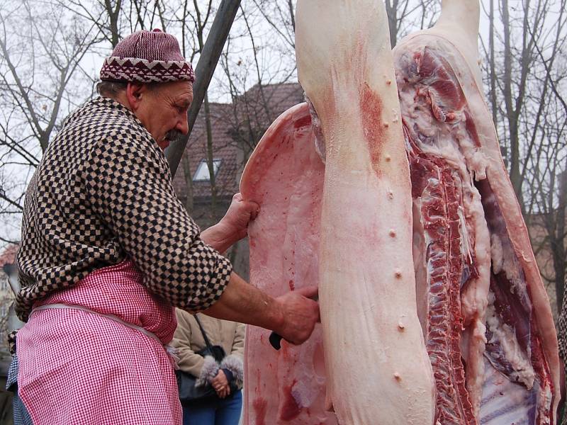 Veřejné zabijačky se ujal řeznický mistr Jan Grössl