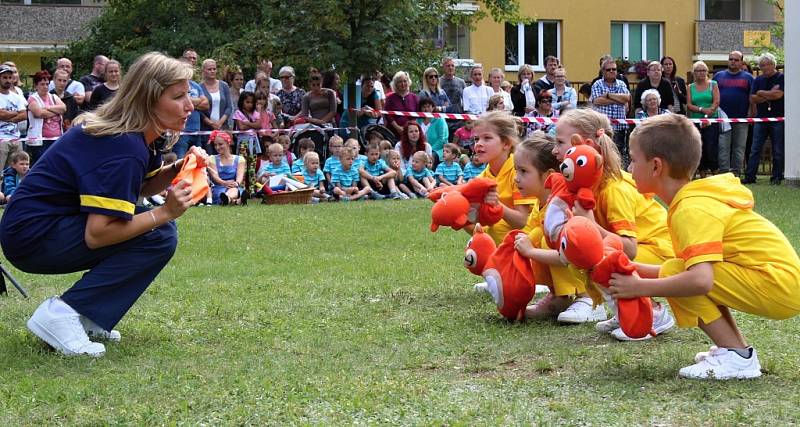 Zahradní slavnost v žatecké MŠ Alergo