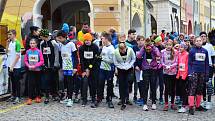 Stovky běžců vyrazily v Žatci na tradiční Adventní běh.