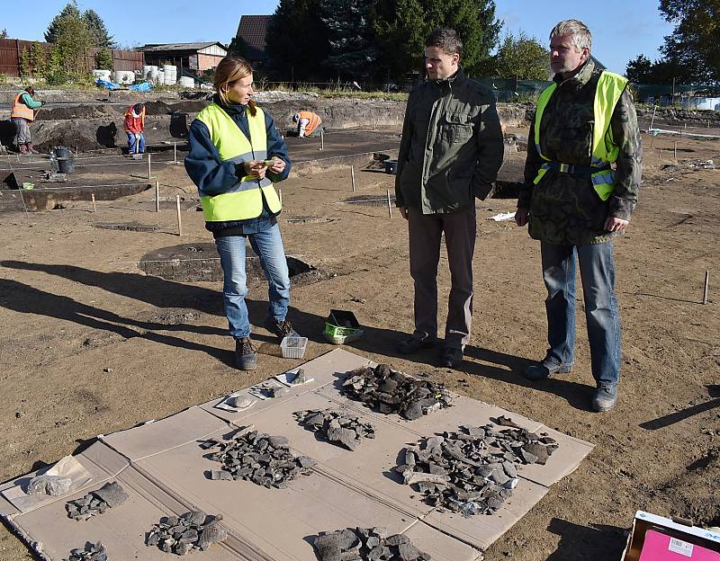 Archeologický výzkum na místě budoucího sběrného dvora v Podbořanech.