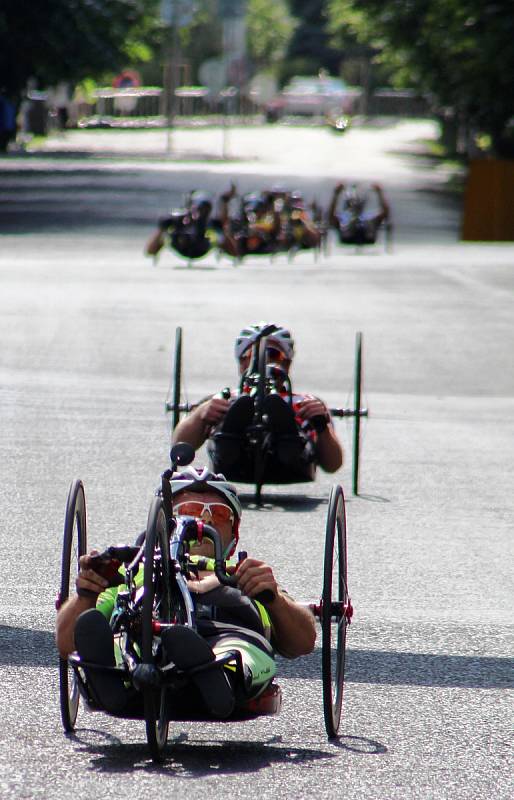 Nejlepší evropští handbikeři se sjeli do Loun, konal se tam tradiční evropský pohár ručních kol. Jela se časovka i městské kriterium.