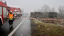 Nehoda autobusu s dětmi mezi Sulcem a Panenským Týncem