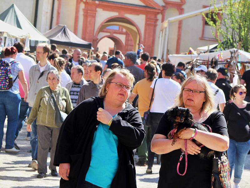 Velikonoční jarmark na zámku Nový Hrad v Jimlíně