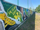 ChemiS pokračuje s prací na zdi stadionu Slavoje Žatec.