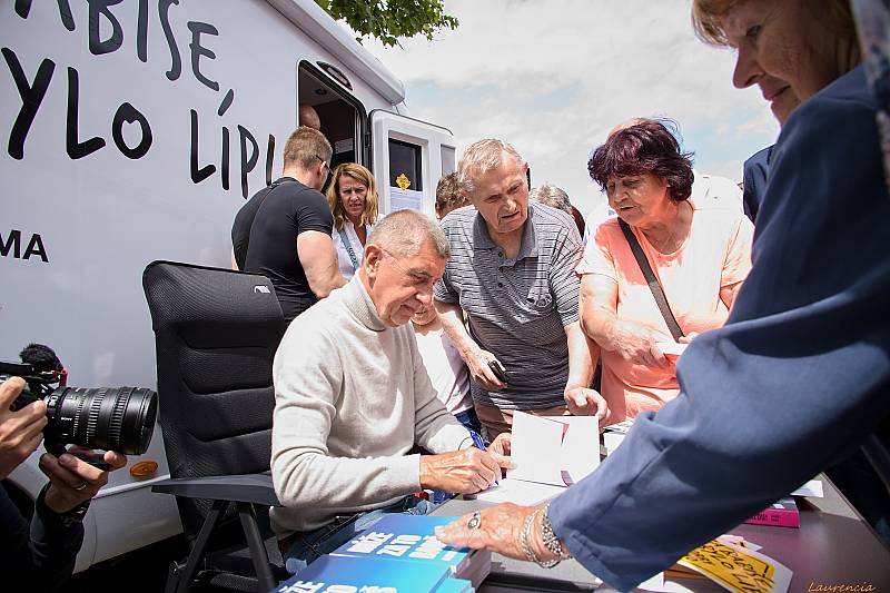 Andrej Babiš přijel v minulých dnech také do Podbořan.