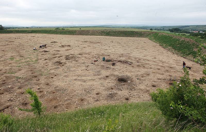 Lokalita u Břežan na Žatecku, kde nyní pracují archeologové 