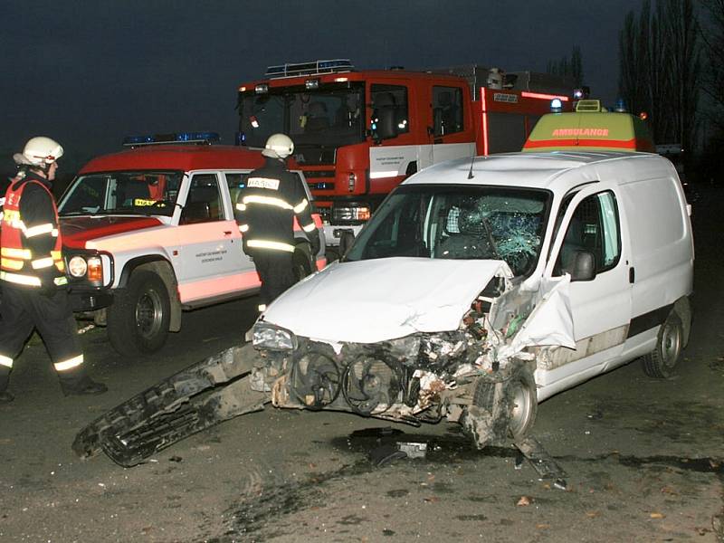 Vážná nehoda u Počerad se stala ve středu 12. listopadu. Vyžádala si tři zraněné.