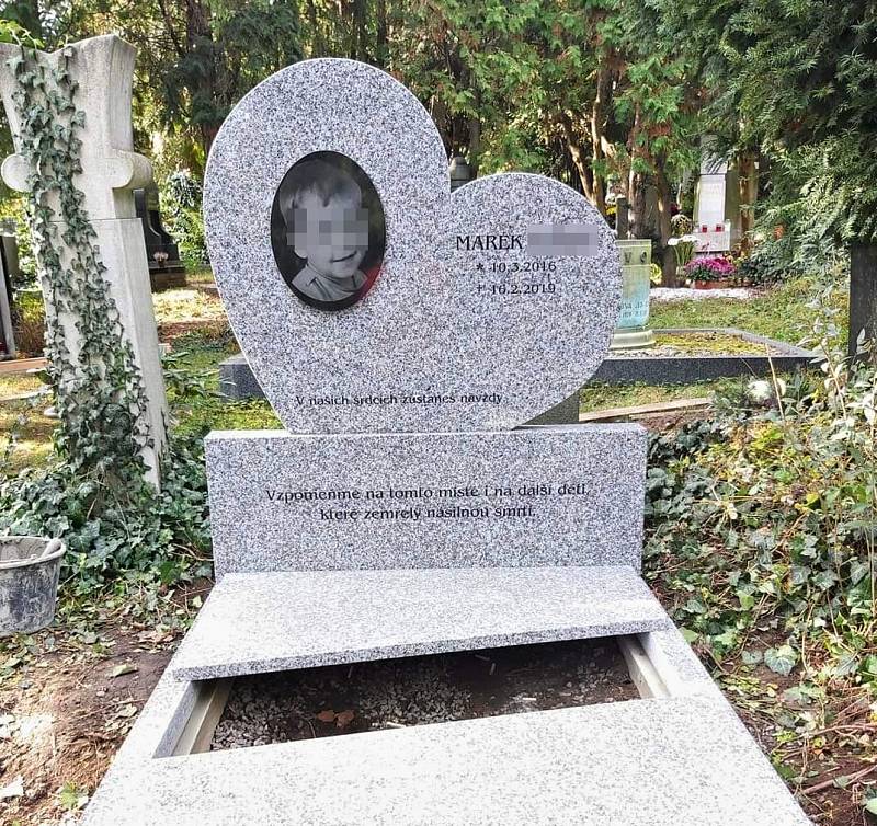 Utýraný Mareček z Loun má v Praze pomníček.