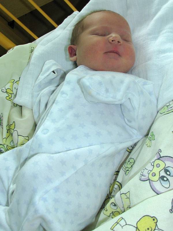 Linda Janečková se narodila 18. srpna 2017 v 18.47 hodin mamince Monice Kubovské ze Žatce. Vážila 3730 g a měřila 52 cm.