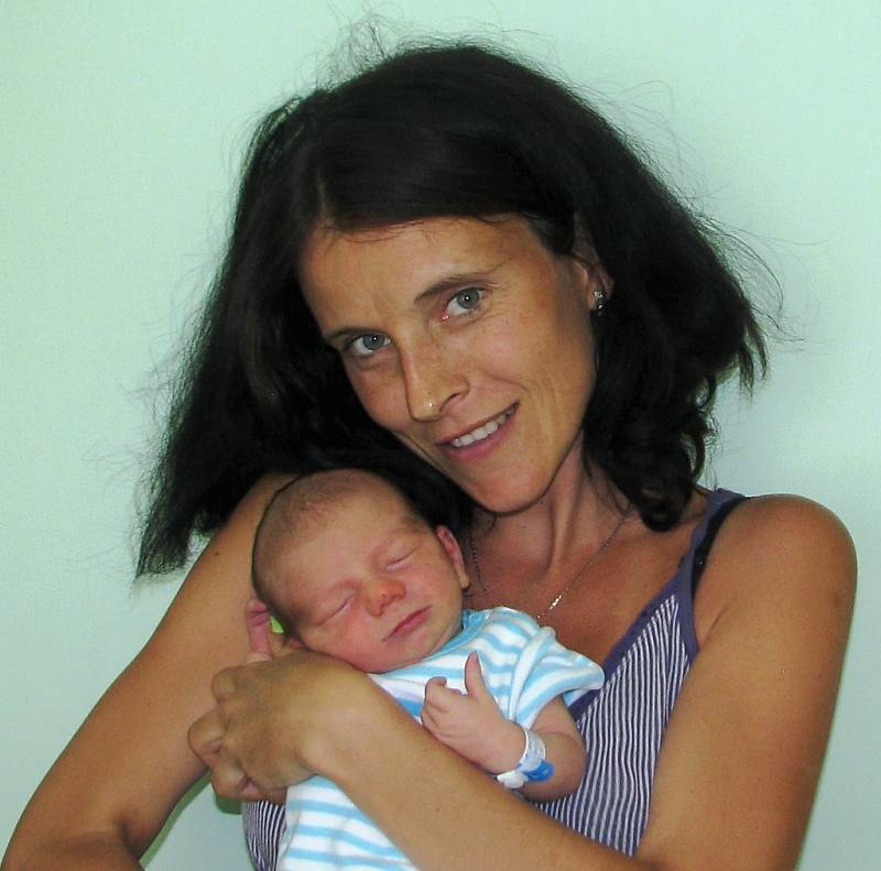 V úterý 4. srpna v 10.18 hodin se narodil mamince Markétě Rajlichové z Loun syn Sebastian Rajlich. Vážil 3,135 kg a měřil 48 cm.