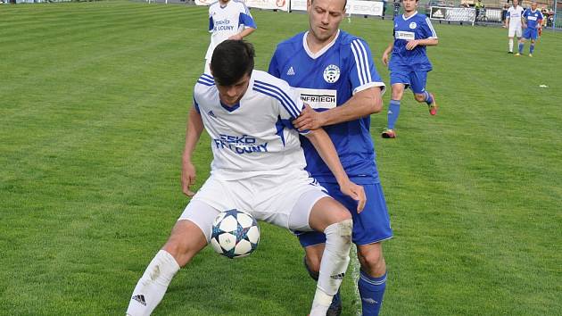 Utkání Loun (v bílém) proti Hrobcům