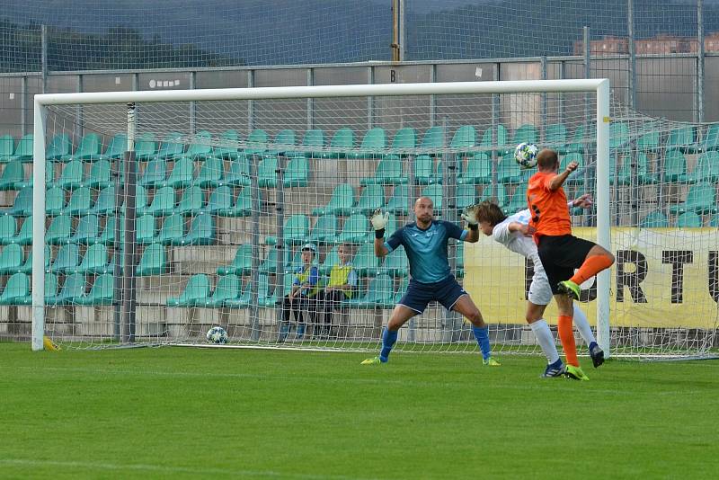 FC Chomutov - SEKO Louny 1:0 (Chomutov v bílém)