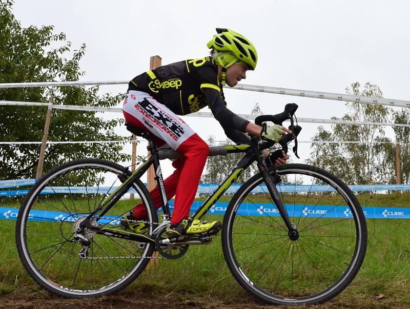Úvodní závod národního poháru cyklokrosařů se jel ve Slaném.