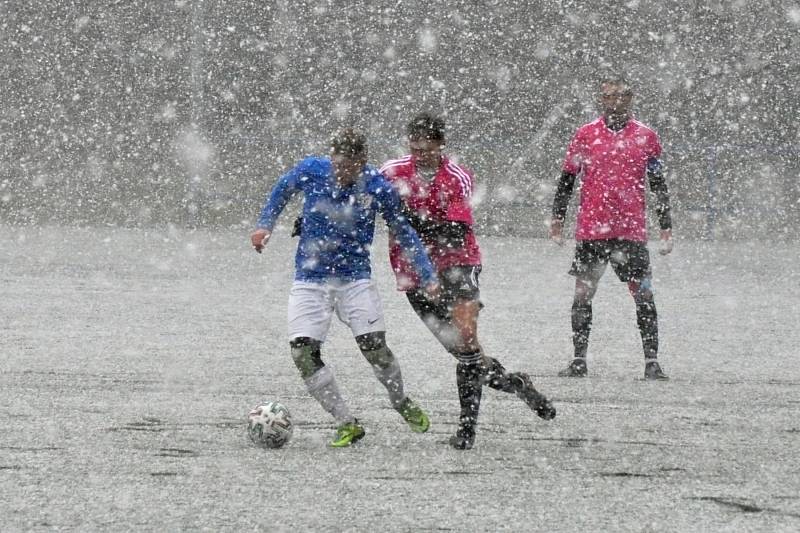 Dobroměřice doma složily Šluknov 2:0.