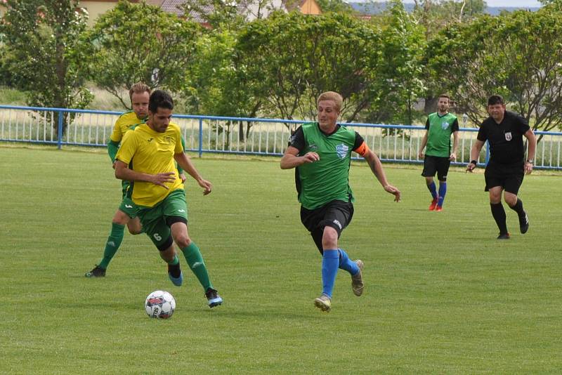 Lenešice zaskočily Podbořany vysoko 5:0.