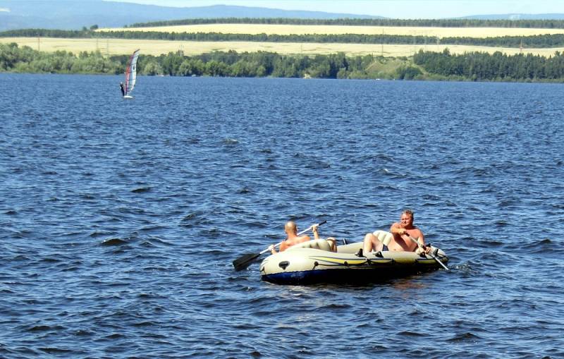 Nechranická přehrada láká i rekreanty ze Žatecka.