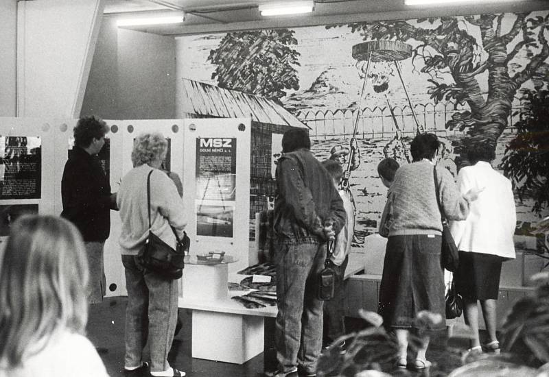 Snímky výstavy Člověk v přírodě z let 1986-87.