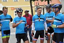 Dvanáct cyklistů z Loun, německého Zschopau a holandského Barendrechtu se vydalo na letošní Cycletour.