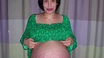 Nadya Suleman - tato žena je známá pod přezdívkou oktomáma (octomam), jelikož se jí podařilo po umělém oplodnění přivést na svět zdravá osmerčata.