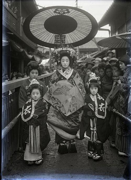 Oiran na historické fotografii.