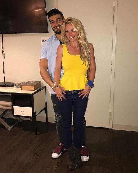 Britney Spears se svým současným přítelem Samem.