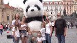 Taina se svou početnou rodinou navštívila Prahu.