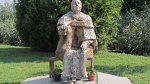 V Bulharsku má několik soch. Zemřela v roce 1996.