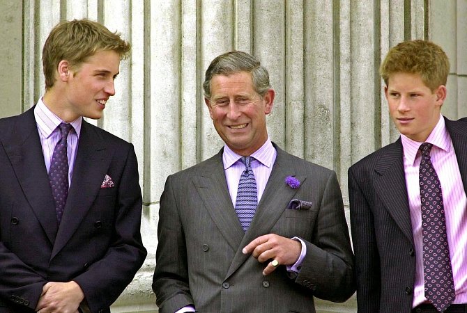 Princ Harry a princ William již v pubertě organizovali večírky. 