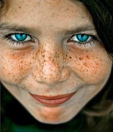 Kombinace rezavých vlasů a modrých očí se nejvíce vyskytuje u lidí s keltskou krví