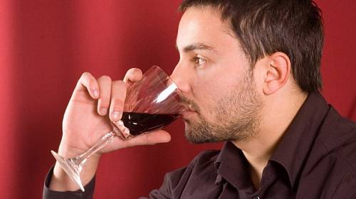 Je můj partner alkoholik? 7 jasných příznaků