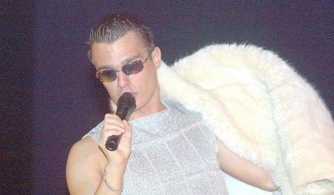 Leoš Mareš začínal na diskotékách a zimních stadionech. 