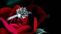Ještě dražší než zlato je diamant. Stejně tak vzácná je diamantová svatba po 60 letech od sňatku.