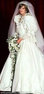 Diana Spencer, když se vdávala za Charlese v roce 1981.