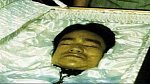 Bruce Lee - zemřel 20. 6. 1973 vinou alergické reakce na analgetika. Bruce byl podle svých fanoušků zavražděn.
