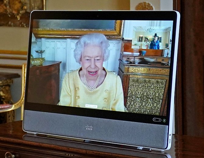 Královna Alžběta se konference zúčastní prostřednictvím videohovoru.