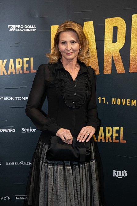 Ivana Gottová byla hvězdou slovenské premiéry filmu Karel. 