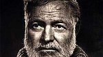 Ernest Hemingway - předtím než spáchal sebevraždu, řekl své ženě Marii: „Dobrou noc, moje koťátko.“