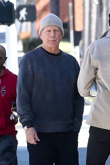 Bruce Willis se nemoci rozhodně nepoddává a dál se snaží žít, jako před zjištěním diagnózy