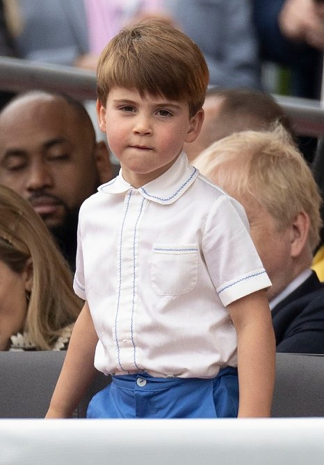 Princ Louis řekl, že je teď prababička aspoň zase s pradědečkem. 