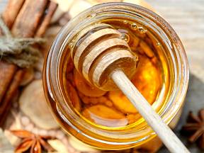 Jak prospěje vašemu zdraví kombinace medu a skořice?