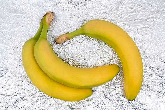 Banány budou dlouho čerstvé díky alobalu