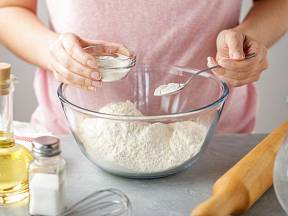 Kdy použít při pečení prášek do pečiva a kdy jedlou sodu?