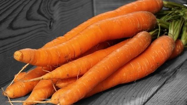 Oranžový kořen je univerzálně použitelný do sladkých i slaných receptů