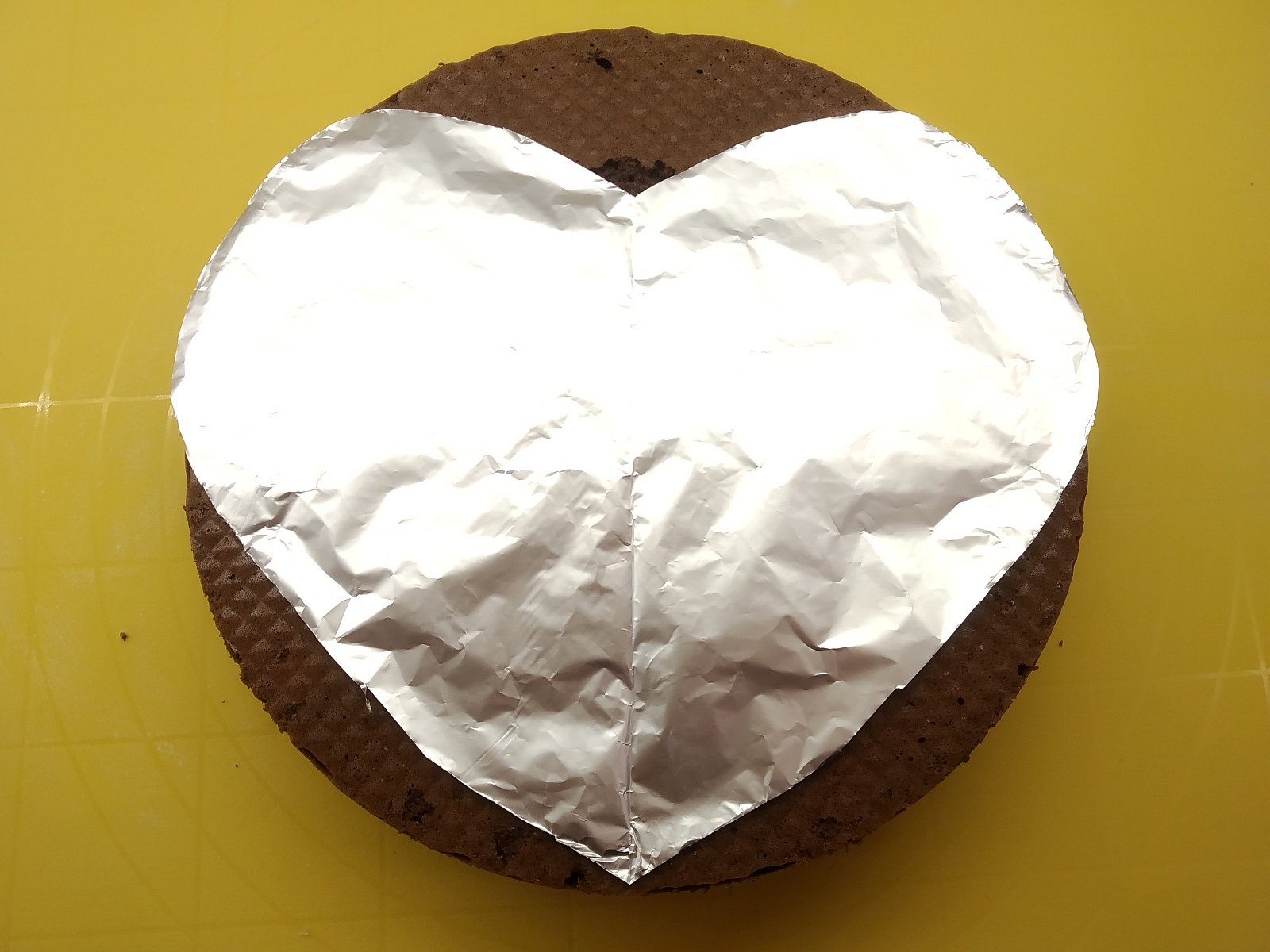 Valentýnský dort ve tvaru srdce bez speciální formy: 2… | iReceptář.cz